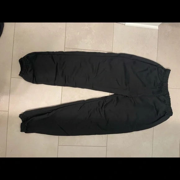 Pretty Little Thing Joggers - Picture 2 of 3